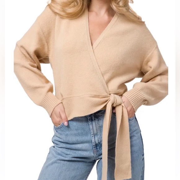 NWT Dave’s Side Tie Wrap Knit Cardigan Sweater Camel Beige V Neck Size M… - Picture 2 of 9